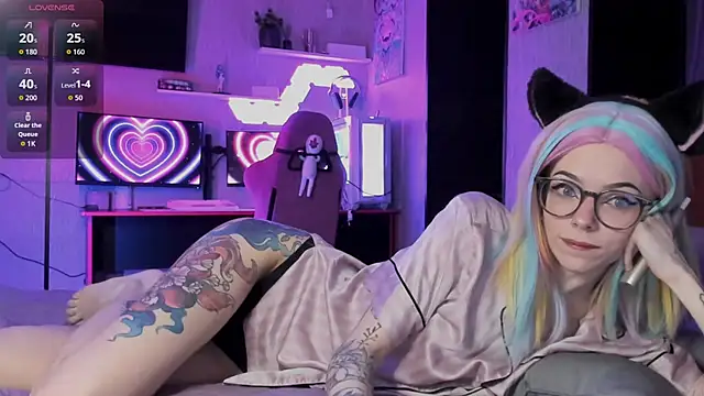 Snapshot of The_love_project chatting on October 23, 2025, 1:05 am The love project online show from October 23, 2025, 1:05 am