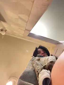 Snapshot of Jerry_Bomb chatting on December 7, 2024, 2:46 pm Jerry Bomb online show from December 7, 2024, 2:46 pm