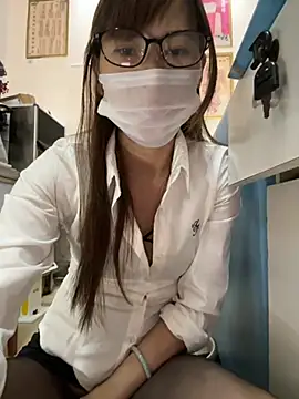 andii-1 online show from April 5, 2026, 1:58 am