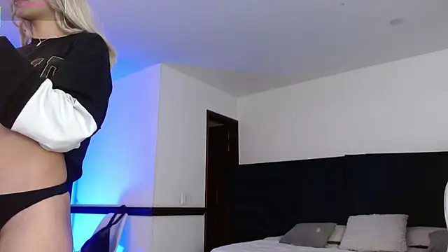 peyton golden1 online show from March 6, 2026, 3:03 am