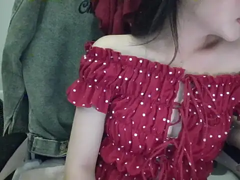 Yin-girl online show from October 5, 2025, 8:07 pm