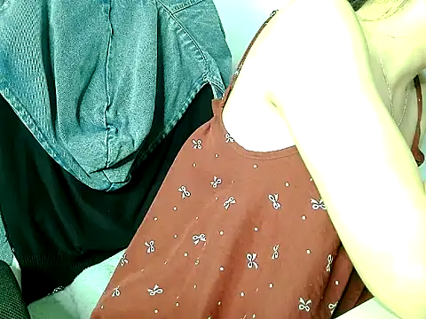 Yin-girl online show from November 11, 2025, 9:26 pm