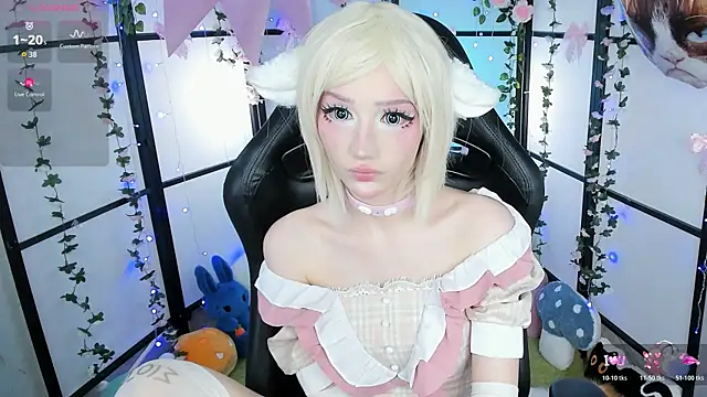 LilithLin online show from October 20, 2025, 11:27 pm