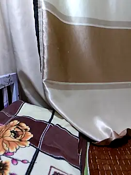 Snapshot of _Mira_69_ chatting on February 4, 2026, 7:03 am Mira 69 online show from February 4, 2026, 7:03 am