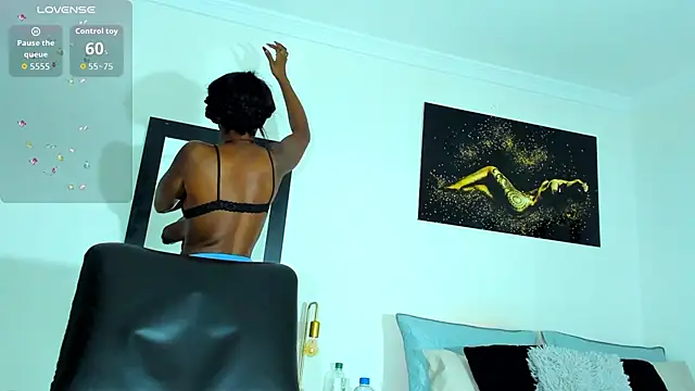 KimberlyBanks2 online show from March 15, 2026, 10:10 am