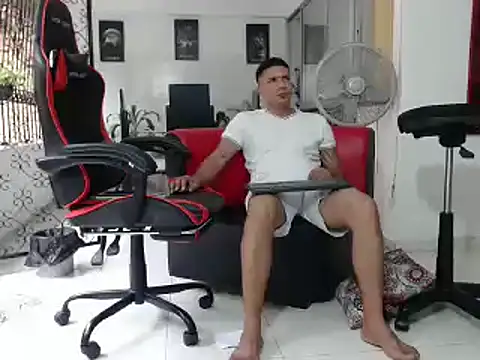 damiam fiery online show from December 23, 2024, 8:14 pm