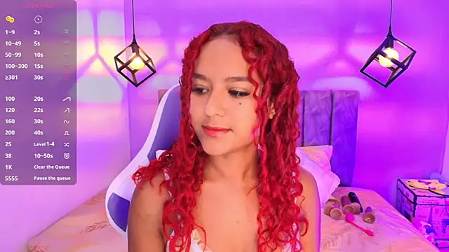 Sophiee Velvet online show from October 13, 2025, 3:23 pm