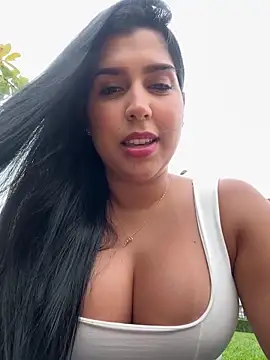 NiaSoler online show from February 17, 2026, 10:27 pm