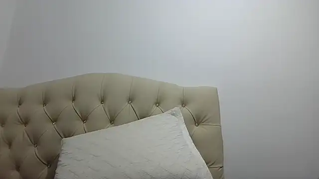 Snapshot of Himoreno25 chatting on November 5, 2025, 3:06 am Himoreno25 online show from November 5, 2025, 3:06 am