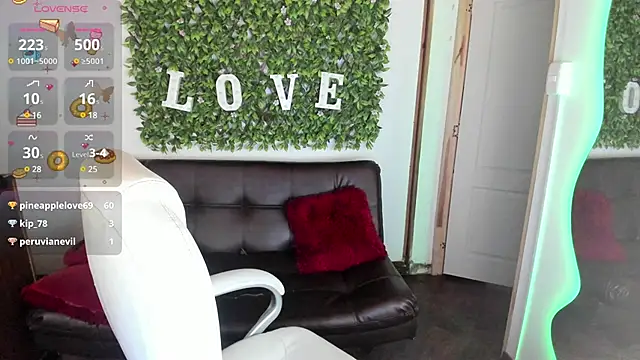 Enma  clark online show from December 6, 2024, 9:32 am