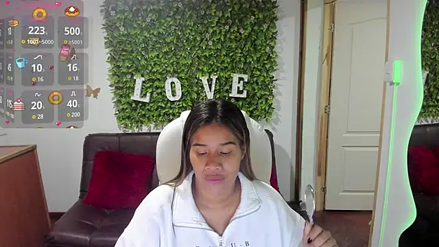 Enma  clark online show from December 21, 2024, 3:47 am