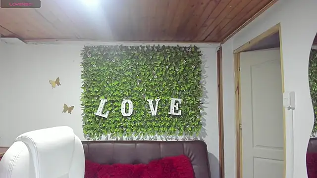 Enma  clark online show from January 31, 2025, 7:08 pm