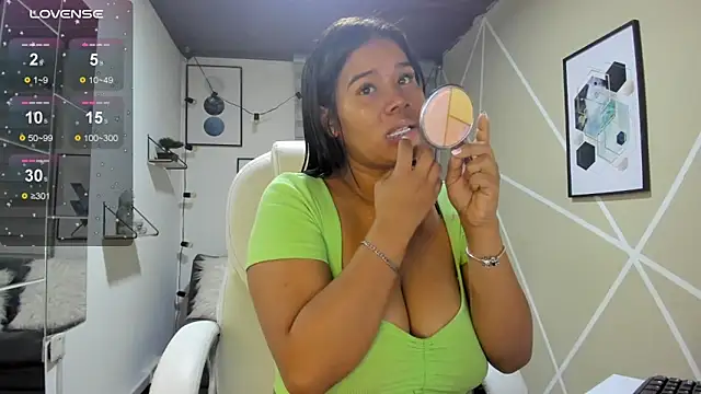 Enma  clark online show from February 21, 2026, 4:13 am