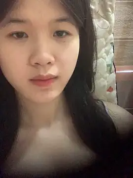 jenny5869 online show from May 13, 2026, 5:27 am