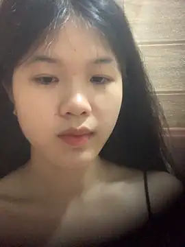 jenny5869 online show from May 16, 2026, 5:37 am