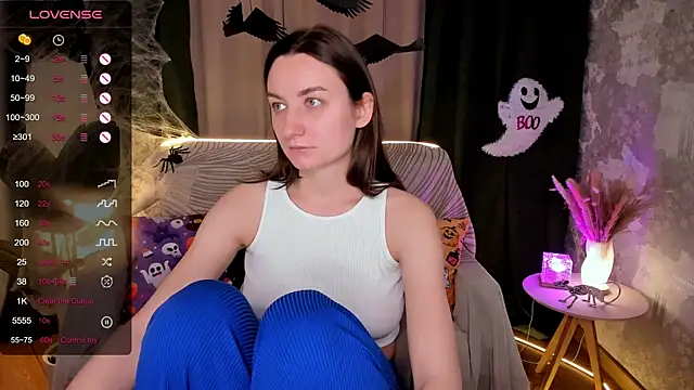 Snapshot of annacooleman chatting on October 28, 2025, 2:04 am annacooleman online show from October 28, 2025, 2:04 am