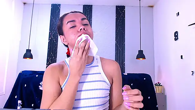 AndreaGil  online show from April 11, 2026, 12:31 pm