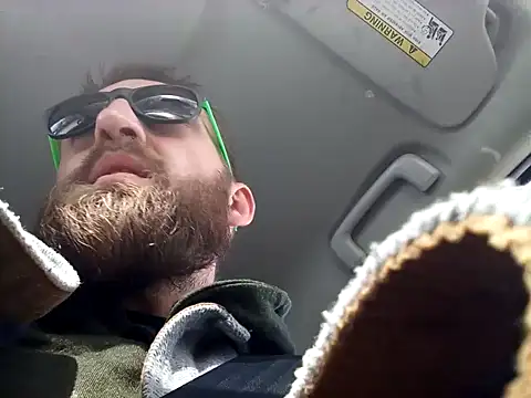 otterlover123 online show from November 11, 2025, 5:13 pm