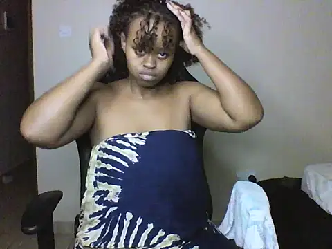 Candii wet  online show from November 7, 2025, 5:35 pm