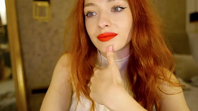 MiaRouge online show from May 15, 2026, 10:50 pm