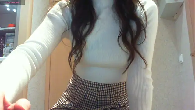 khu yam online show from February 16, 2025, 9:05 pm