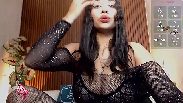 venuz lee online show from November 13, 2025, 1:21 pm