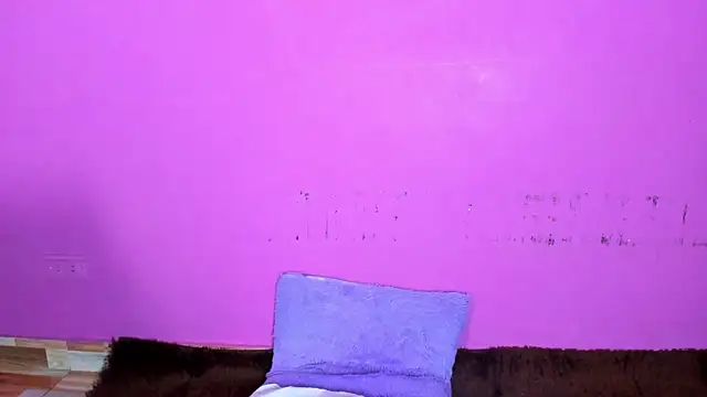 Snapshot of jade_brunnette chatting on December 22, 2024, 11:09 pm jade brunnette online show from December 22, 2024, 11:09 pm