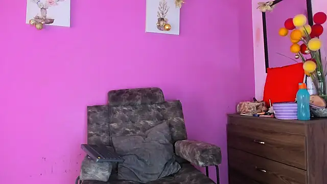 Snapshot of jade_brunnette chatting on January 7, 2025, 8:10 pm jade brunnette online show from January 7, 2025, 8:10 pm