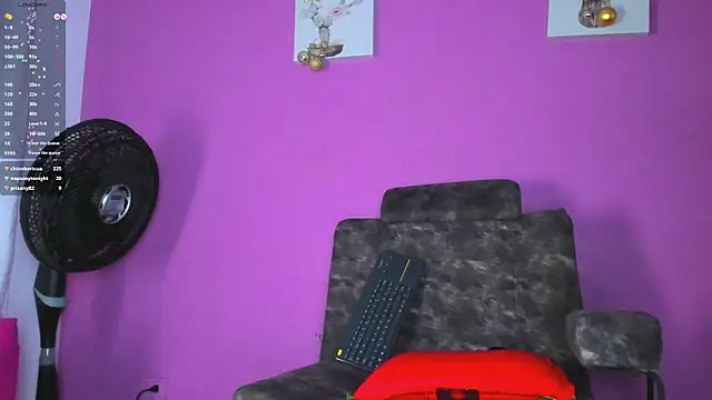 Snapshot of jade_brunnette chatting on February 3, 2025, 2:14 am jade brunnette online show from February 3, 2025, 2:14 am