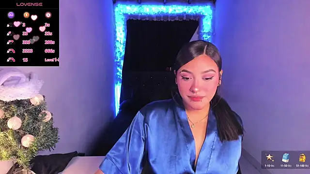 Snapshot of Mariana_Hasper_ chatting on January 9, 2025, 12:46 am Mariana Hasper online show from January 9, 2025, 12:46 am
