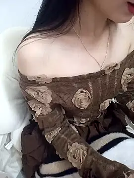 Lovely kute online show from February 10, 2025, 11:13 pm