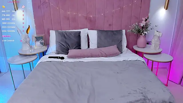 MilaVoxx online show from March 13, 2025, 11:51 am