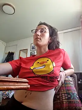 Snapshot of Afrania chatting on April 7, 2026, 7:14 pm Afrania online show from April 7, 2026, 7:14 pm