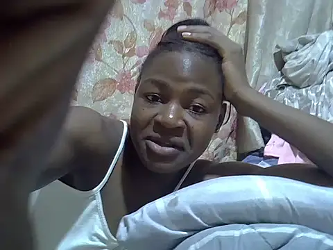 violababy03 online show from December 16, 2025, 5:34 am