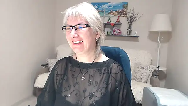 FleurMays online show from April 14, 2026, 3:45 am