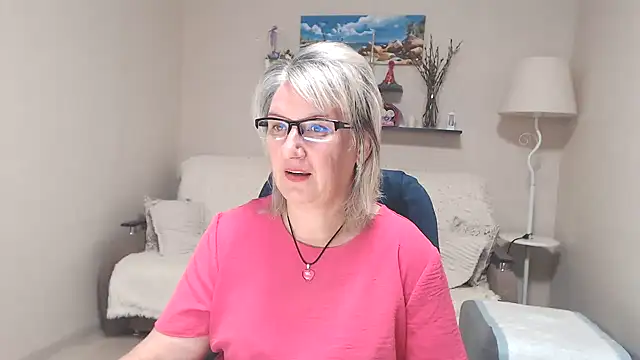FleurMays online show from July 12, 2026, 4:25 am
