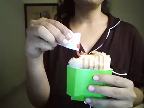 MakeMeCumAhh online show from April 4, 2026, 4:48 pm