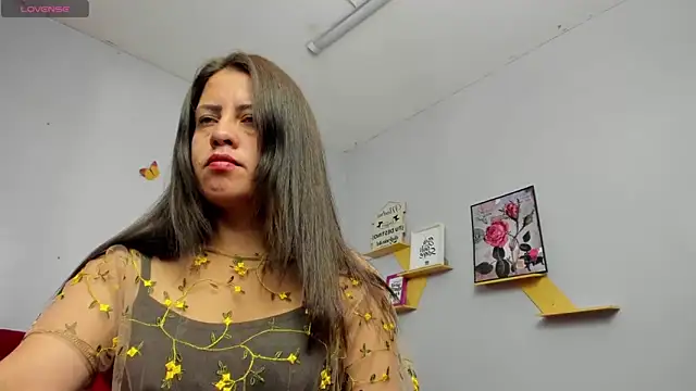 kathina giraldo online show from September 24, 2025, 1:03 pm