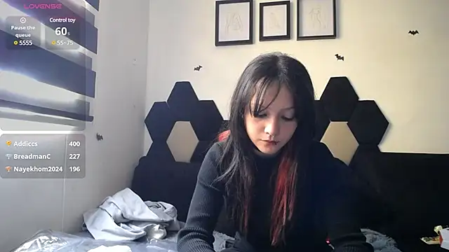 Snapshot of Maki_Zein chatting on December 4, 2024, 4:27 pm Maki Zein online show from December 4, 2024, 4:27 pm