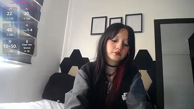 Snapshot of Maki_Zein chatting on January 23, 2025, 2:28 pm Maki Zein online show from January 23, 2025, 2:28 pm