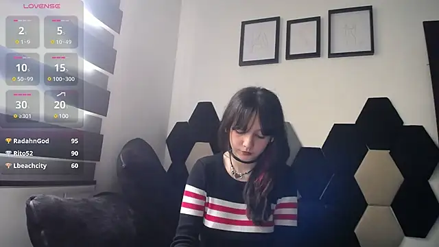 Snapshot of Maki_Zein chatting on February 13, 2025, 4:17 pm Maki Zein online show from February 13, 2025, 4:17 pm