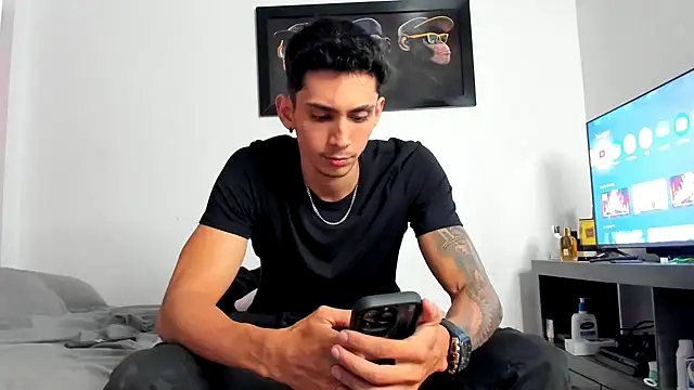 OliverBennet online show from October 4, 2025, 3:37 am