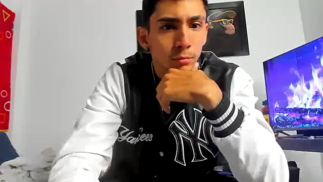 OliverBennet online show from October 10, 2025, 4:50 pm