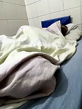 Snapshot of lele9457 chatting on October 30, 2025, 10:06 am lele9457 online show from October 30, 2025, 10:06 am