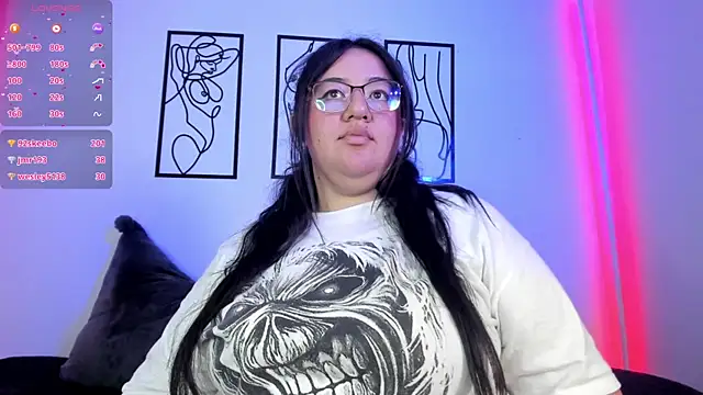 RubyPirsso18 online show from February 18, 2025, 1:32 am