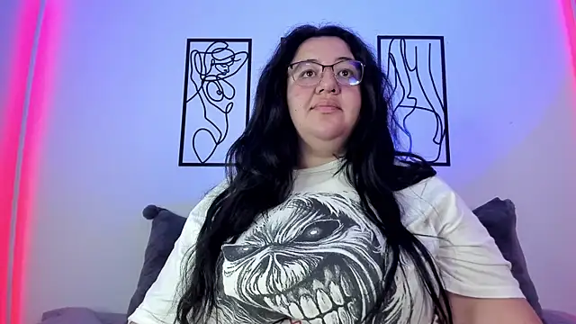 RubyPirsso18 online show from March 7, 2025, 7:05 pm