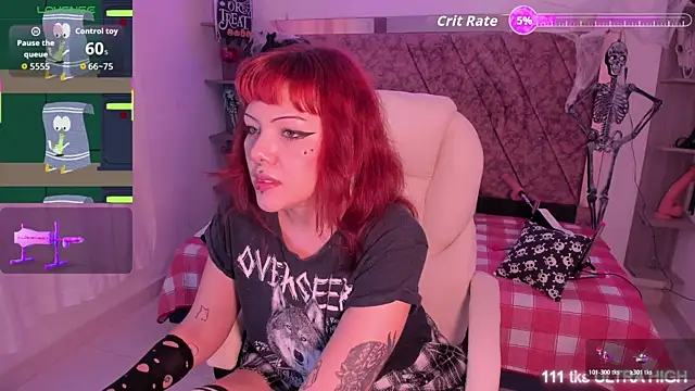 Snapshot of Sarah-Stoner chatting on October 24, 2025, 9:00 pm Sarah-Stoner online show from October 24, 2025, 9:00 pm