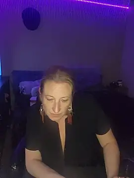 lilyhornyhousewife online show from July 28, 2026, 4:50 pm