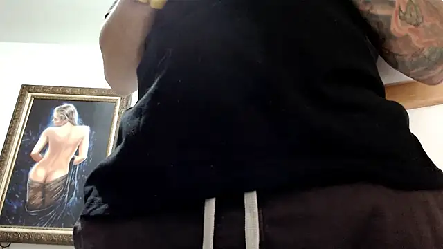 nicolay 74 online show from October 6, 2025, 3:31 pm