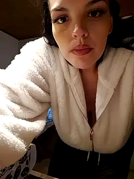 Jujuicy 97 online show from December 18, 2024, 7:58 am